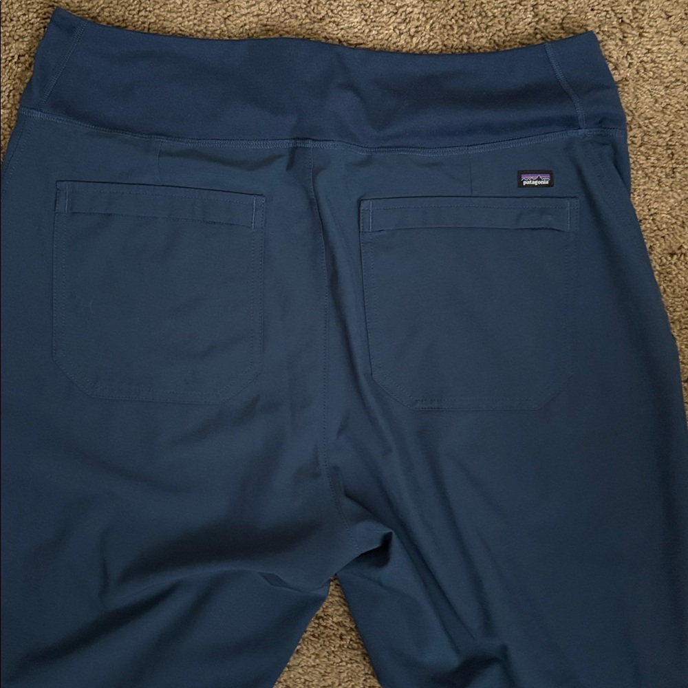 Patagonia joggers - women’s size medium
